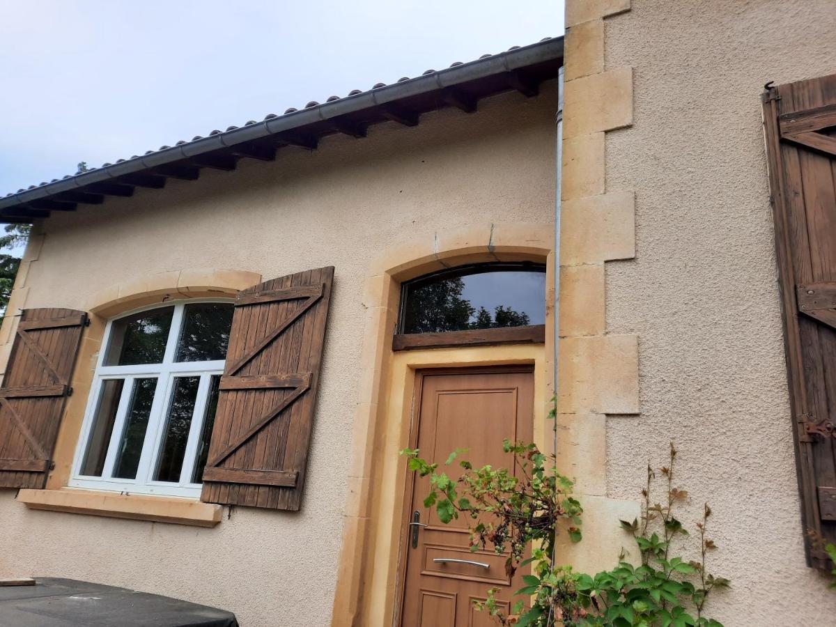 Chez Line Et Pierre: Appartement Spacieux, Lumineux Et Equipe ラ・バスティッド・ド・セルー エクステリア 写真